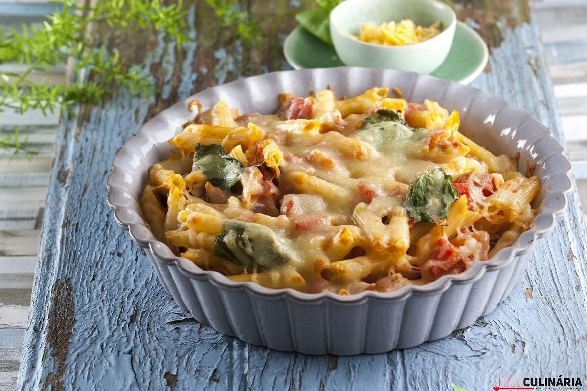 Pasta de atum no forno