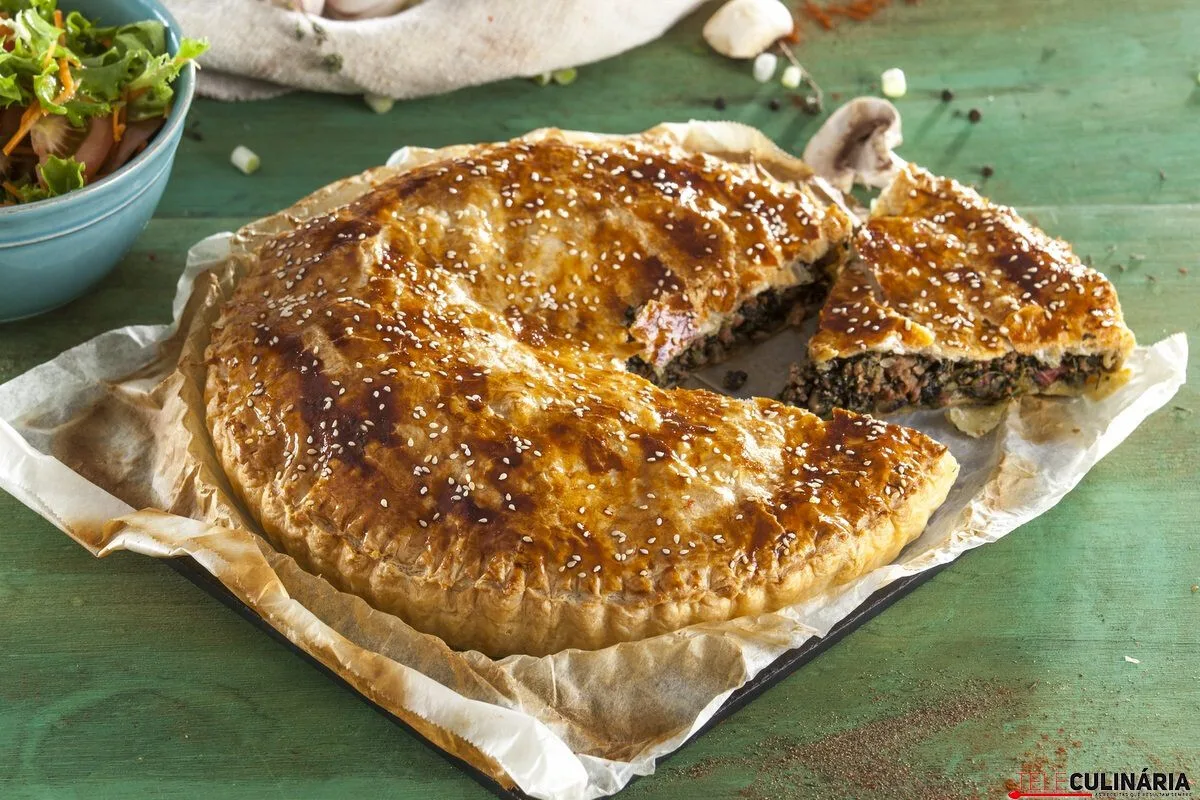 Tarte folhada de carne