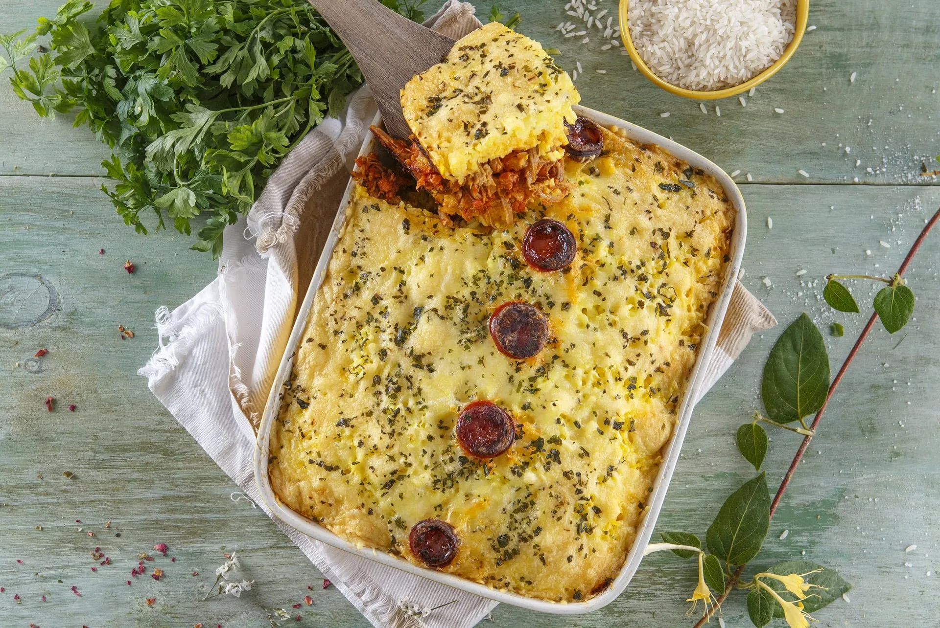 Empadão de carne com arroz