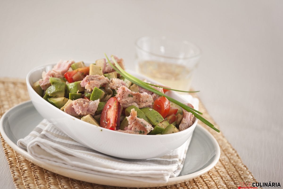 Salada de Atum com Abacate