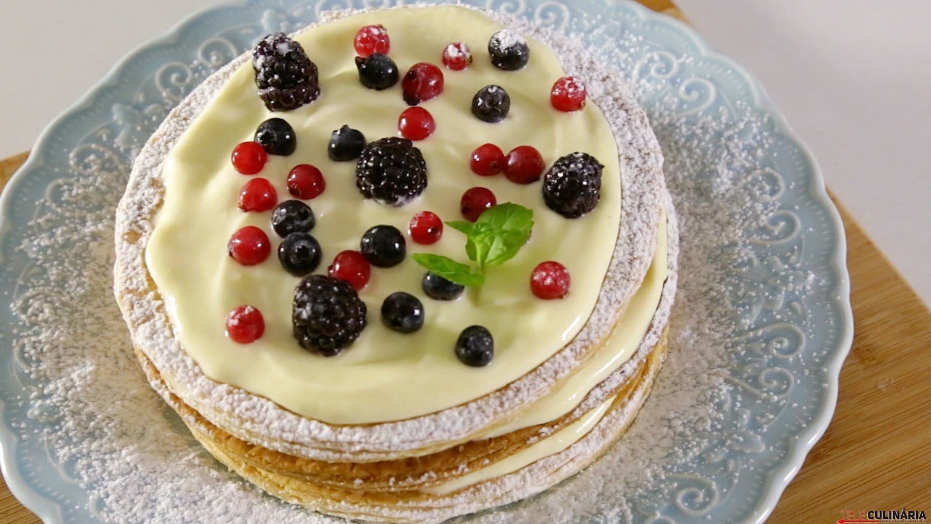 mil folhas de frutos silvestres