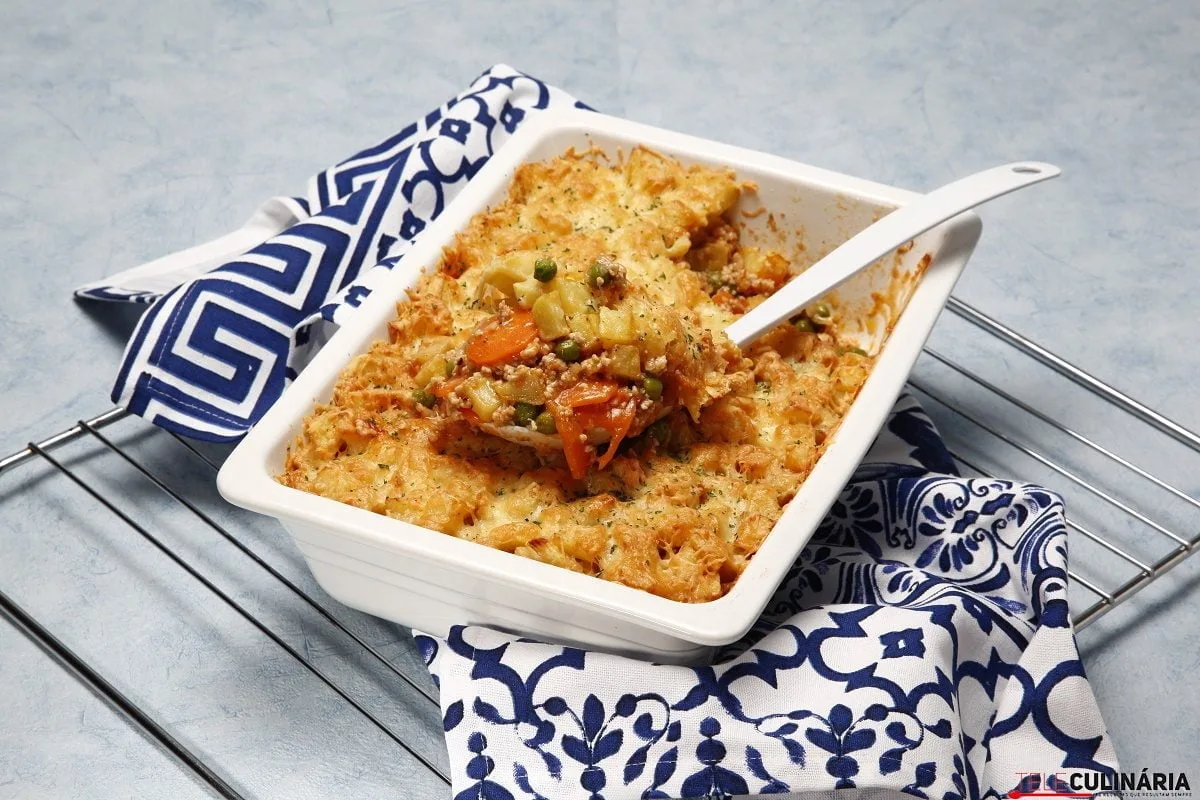 Assado de peru em crosta de batata