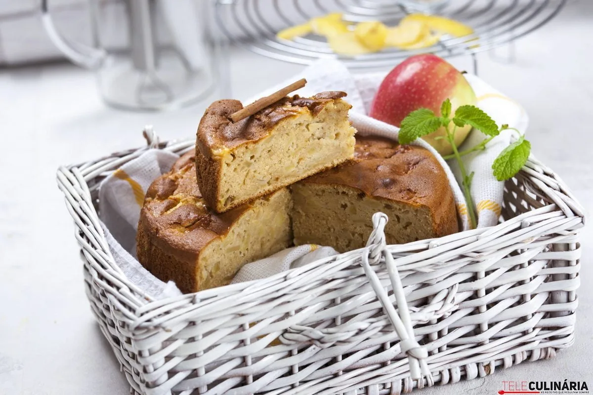 Bolo de Maçã e Canela