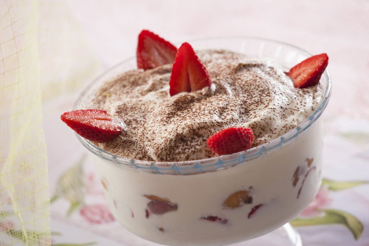 Tiramisu em Taça com Fruta
