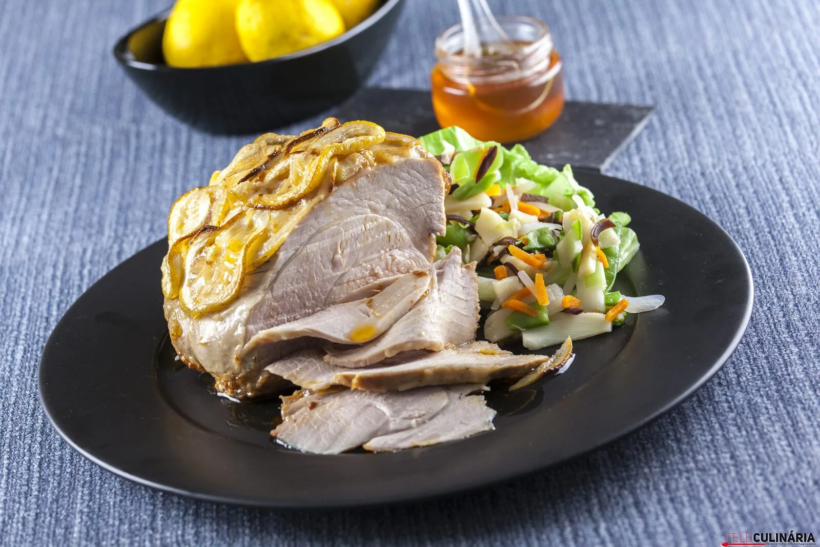 Pá de porco com mel e limão
