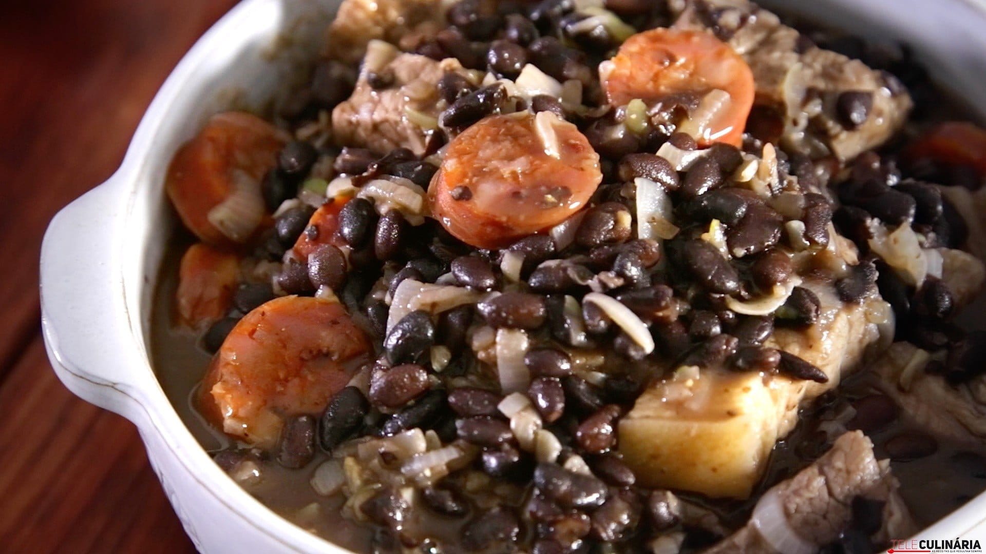 feijoada à brasileira