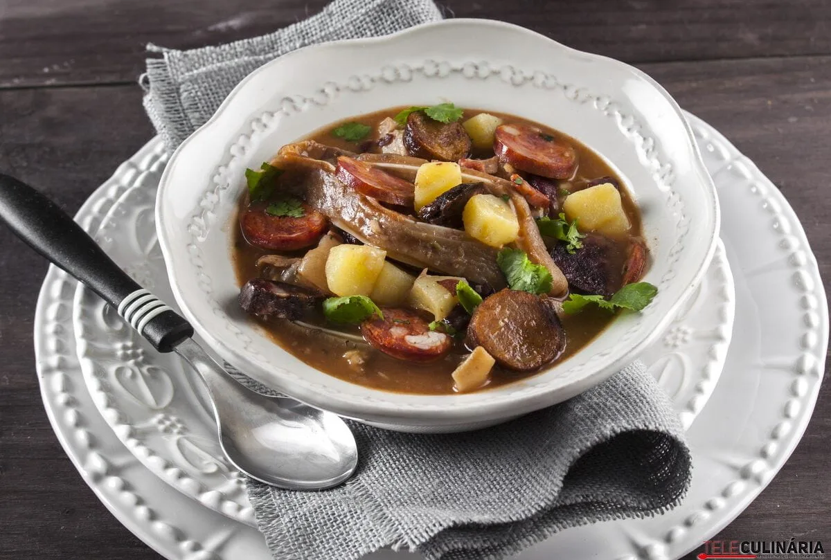 Sopa da pedra - sopa refeição