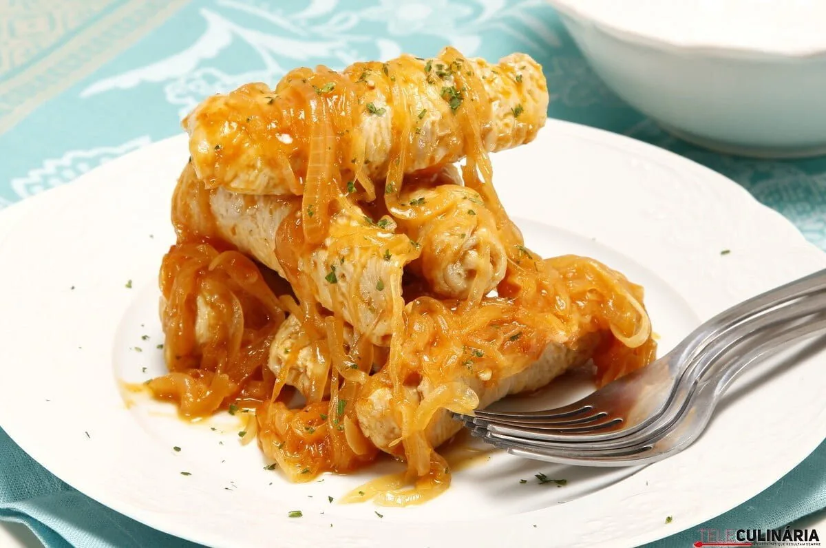 Bifes de peru no micro-ondas