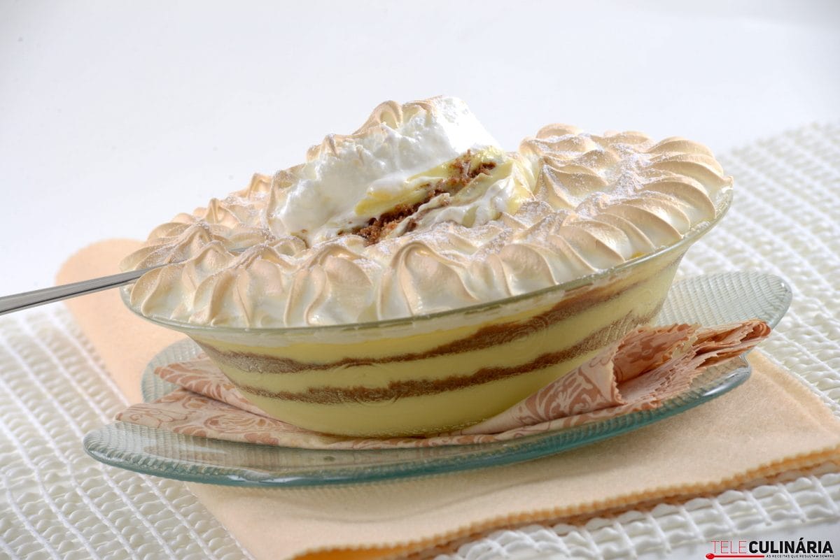 delícia de bolacha merengada