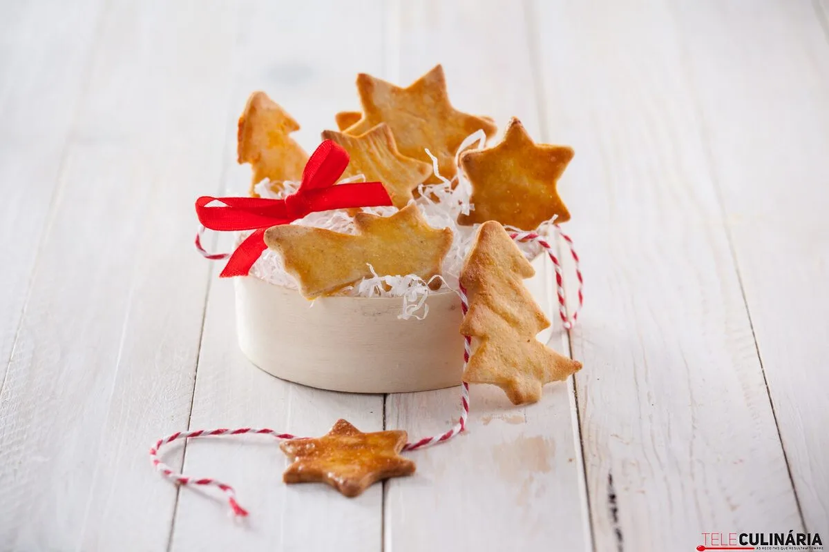 Bolachas de gengibre natalícias (robot de cozinha)