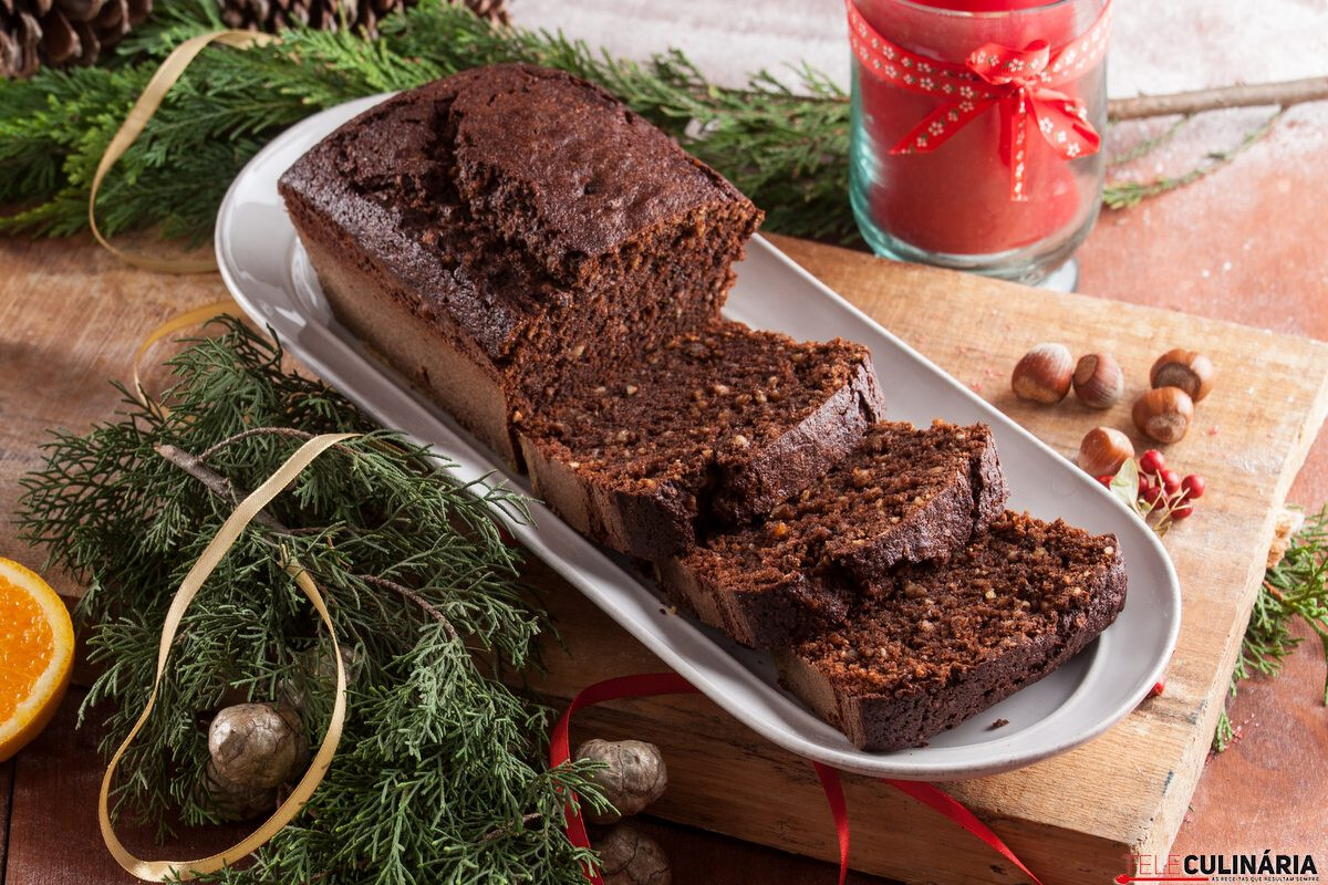 Bolo de chocolate e avelã