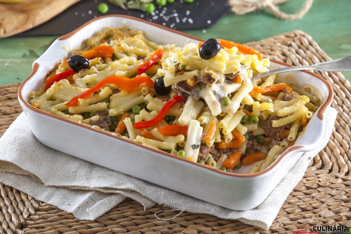 Massada de carne em tabuleiro