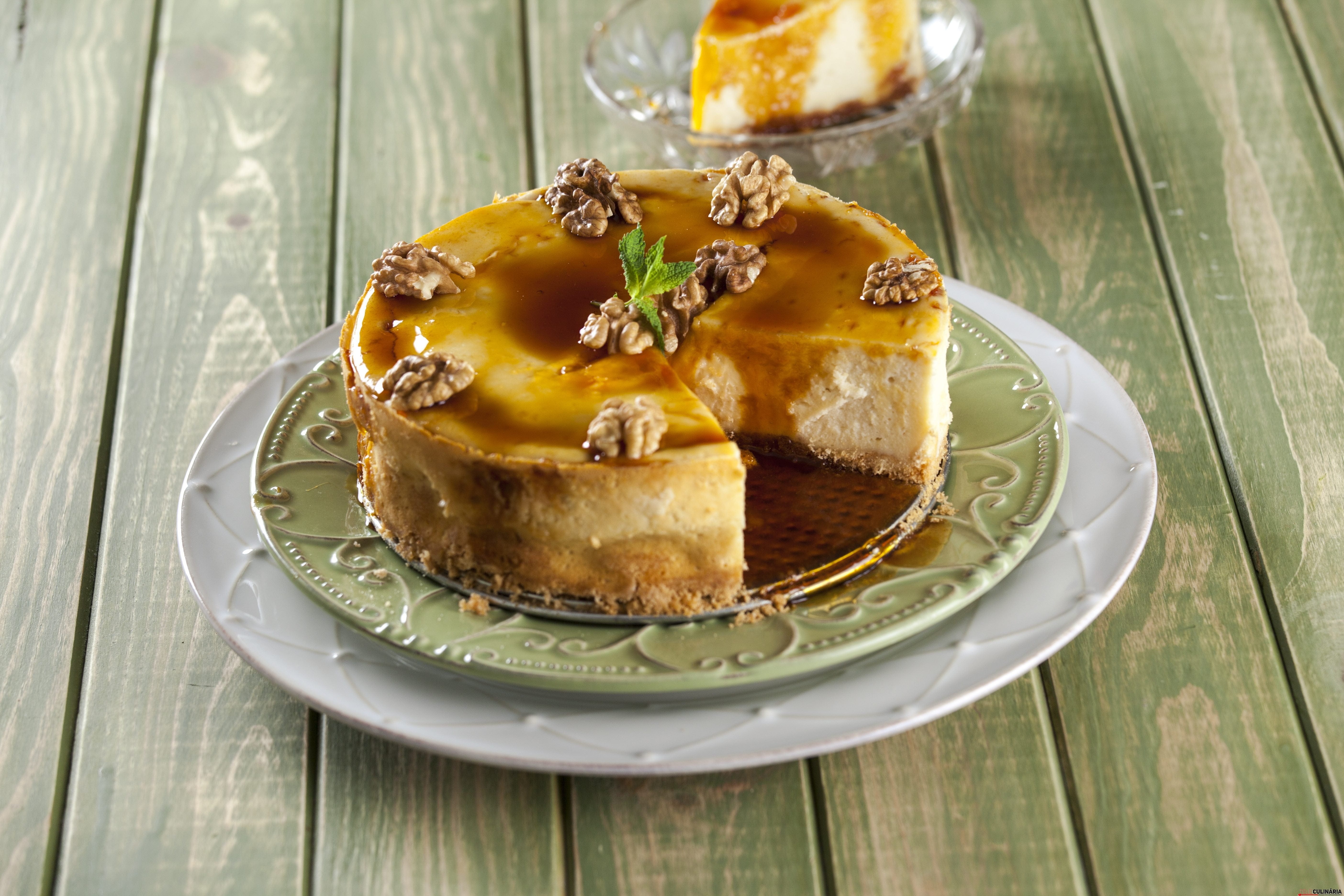 Bolo de caramelo e queijo