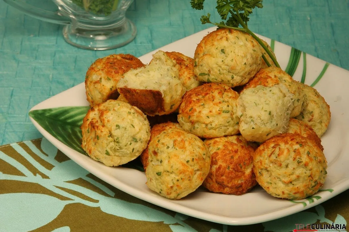 Pastéis de bacalhau no forno