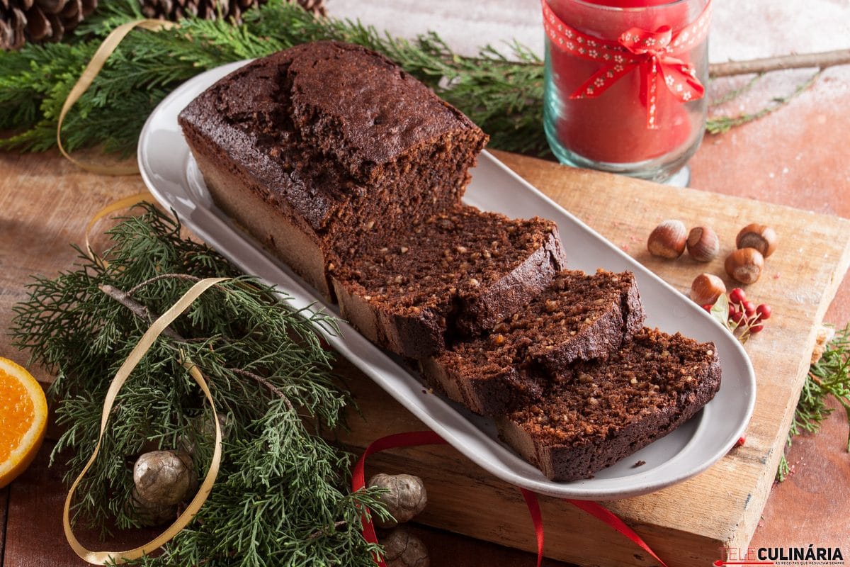 bolo de chocolate e avela