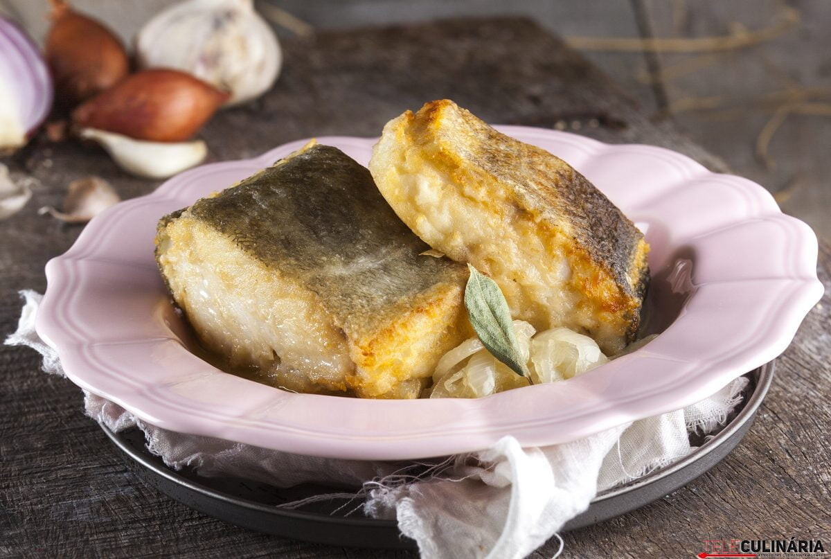 Receita de bacalhau frito de cebolada