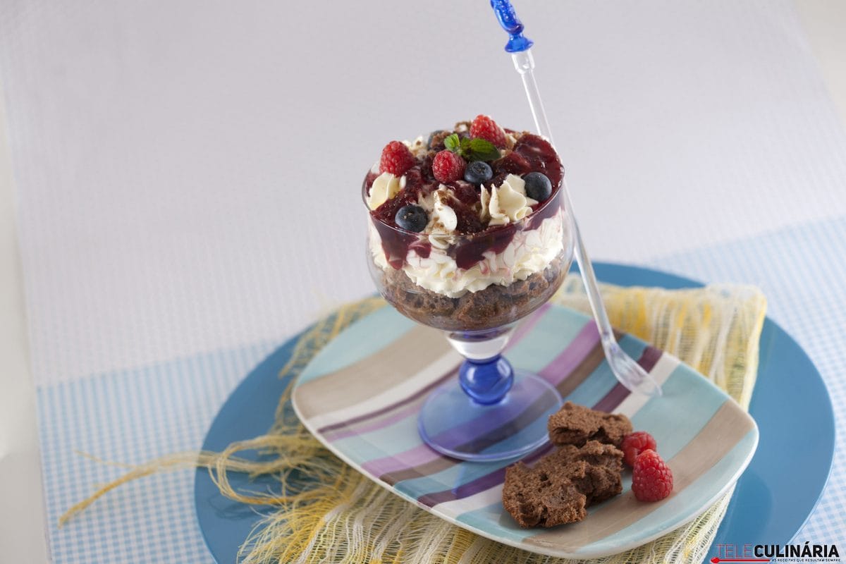 Delicia Mascarpone e Frutos Silvestres