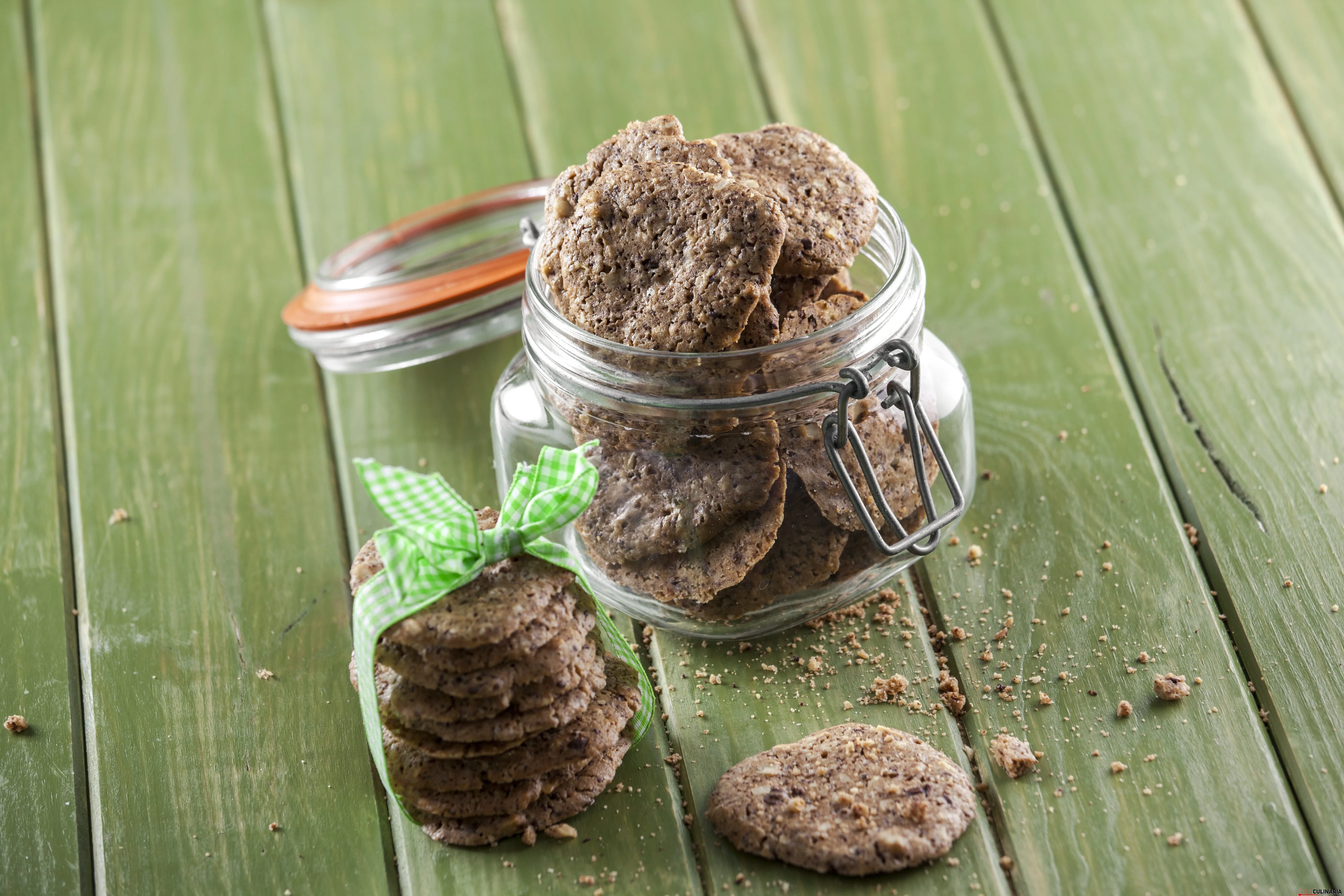 Biscoitos de chocolate, avelã e rum