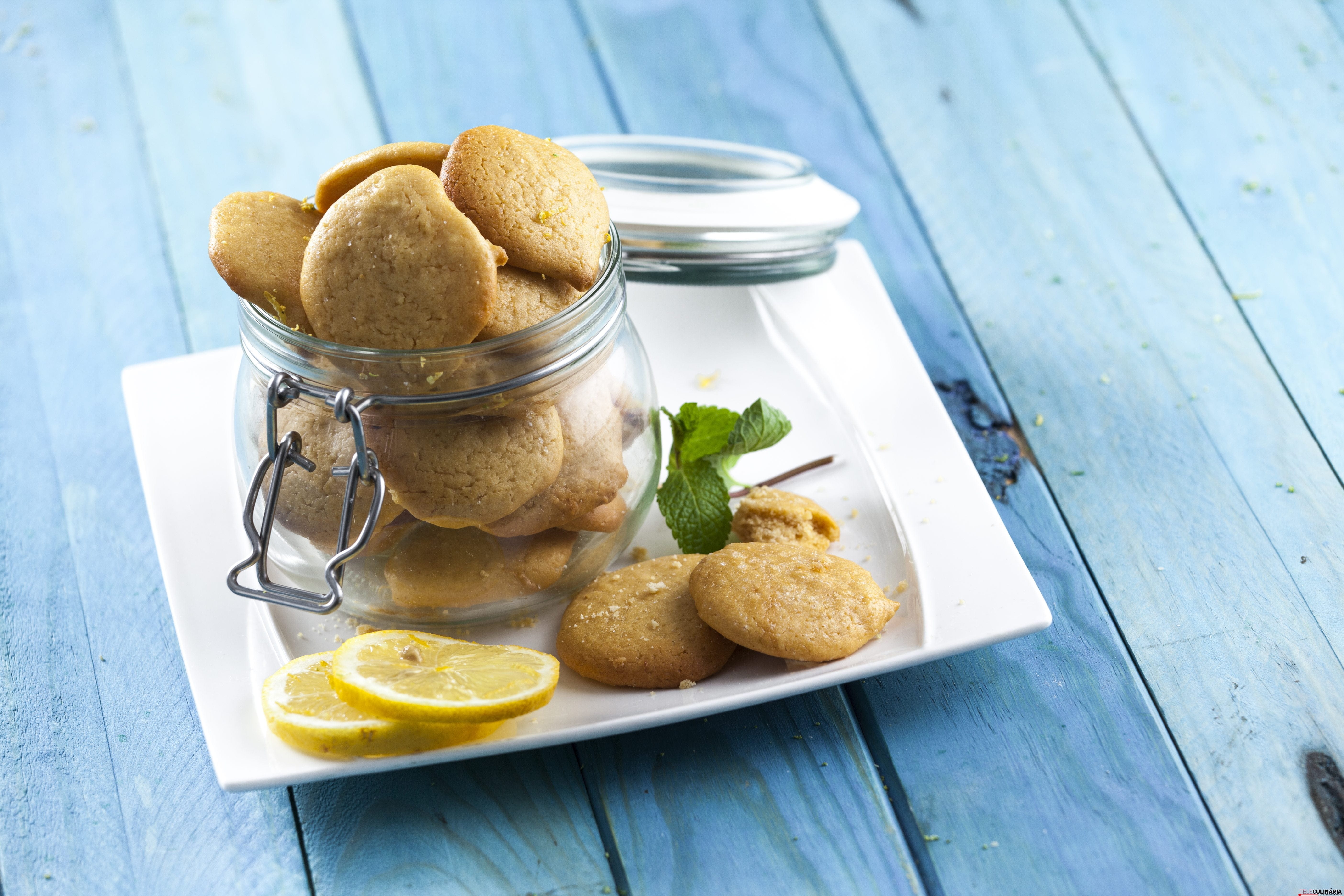 Biscoitos de lima limão