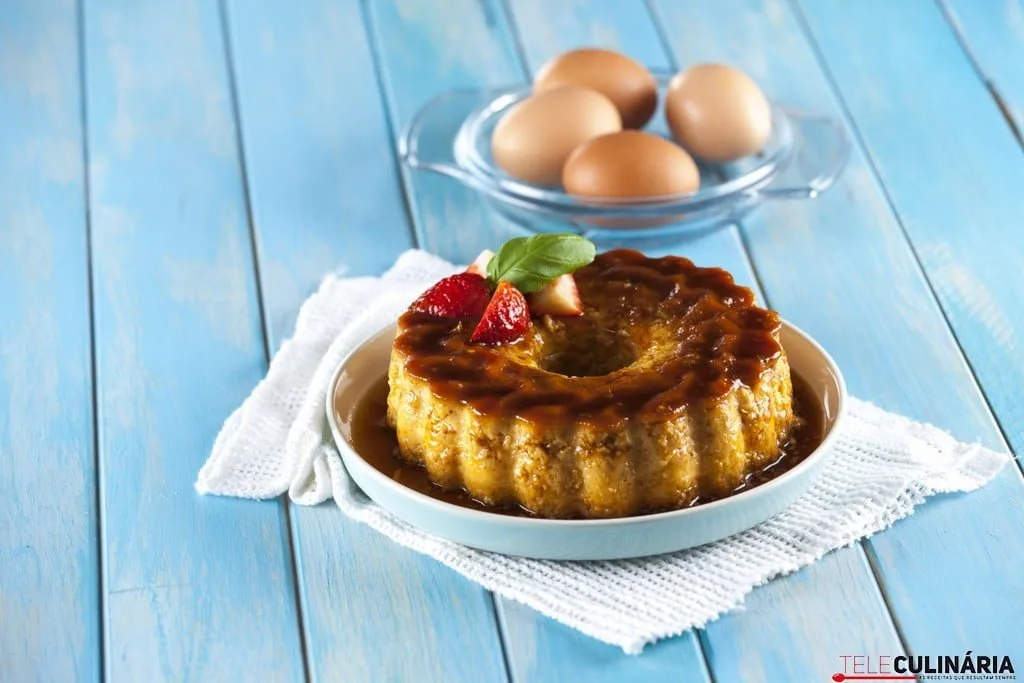 Pudim de leite com ovos e nozes CHLJ-8