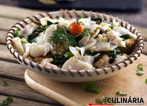 Tiborna de bacalhau com grelos