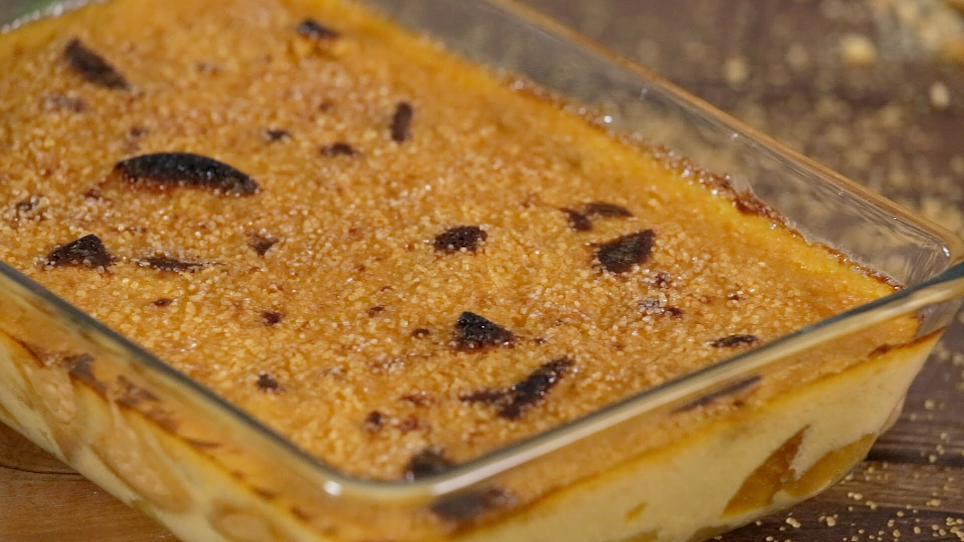 Doce de maçã com creme queimado