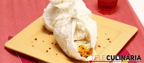 Papelotes de pescada e legumes