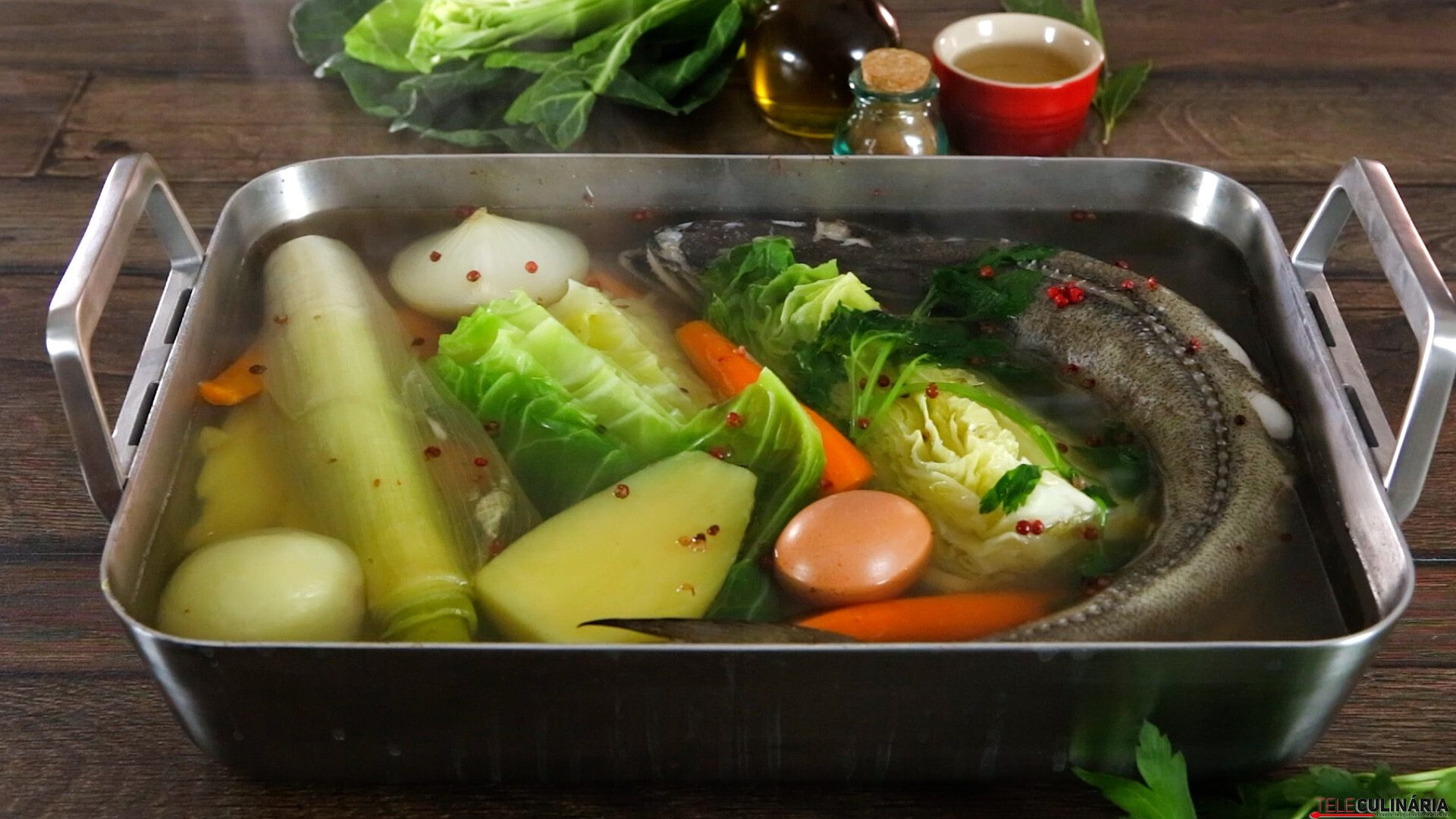 Pescada cozida aromatizada – Receita AEG