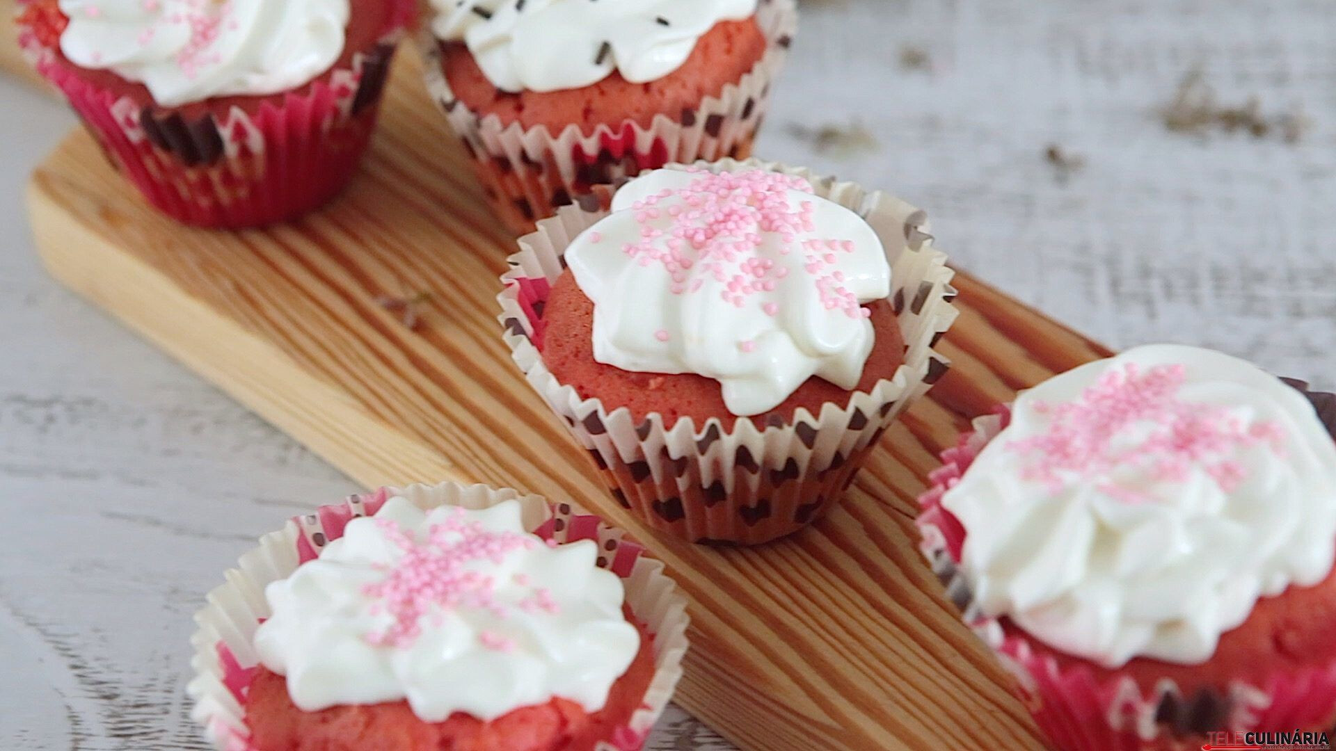 Red velvet cupcakes – VÍDEO