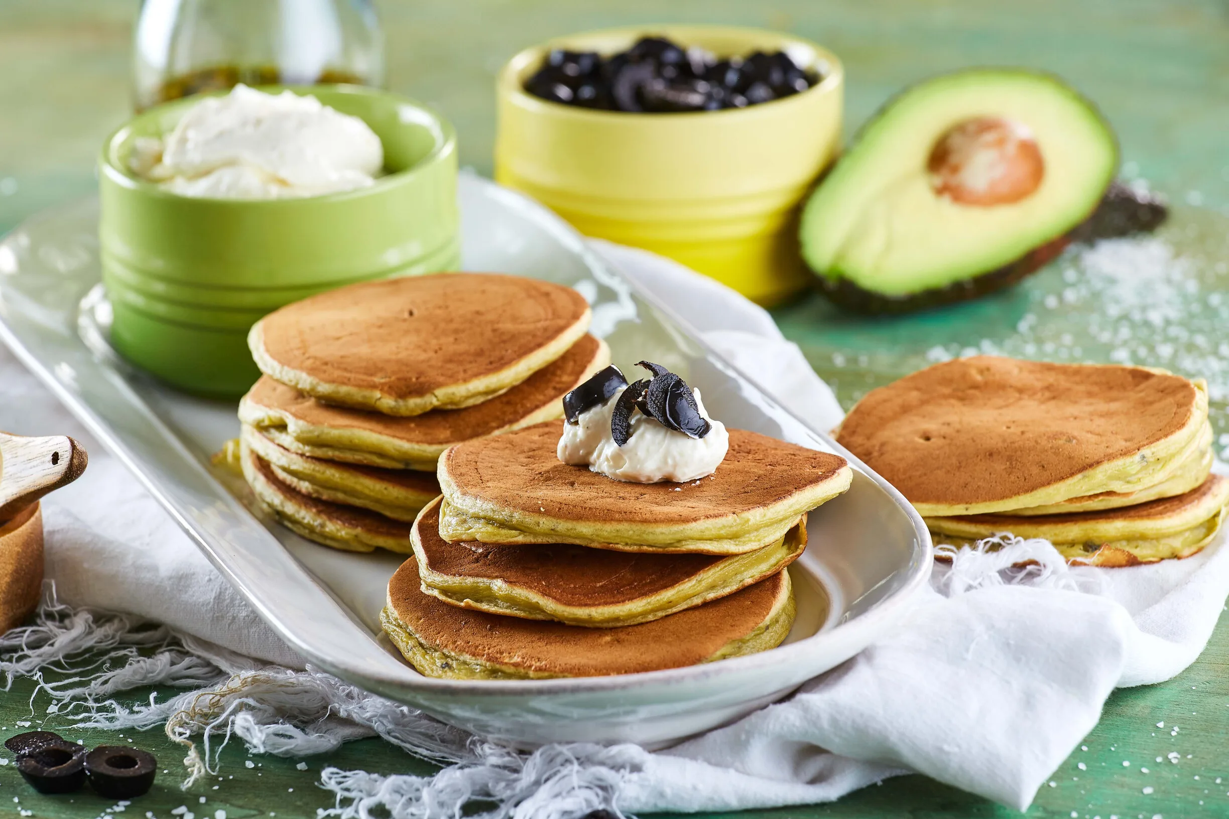 Panquecas de abacate e azeitonas
