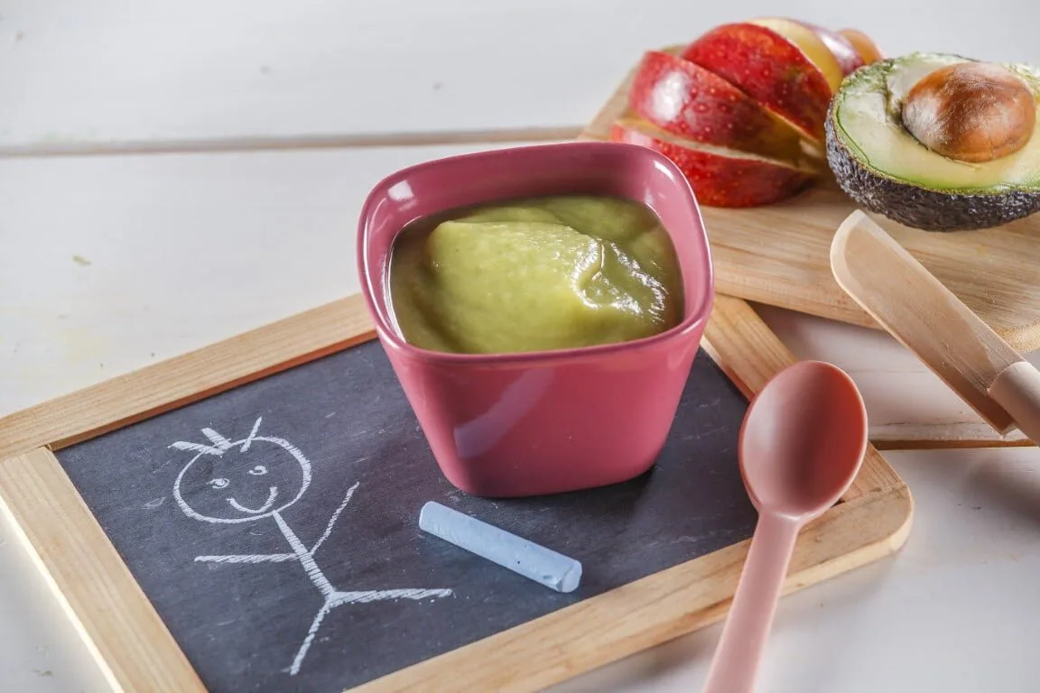 Puré de maçã com pera-abacate (bebé a partir dos 5 meses)