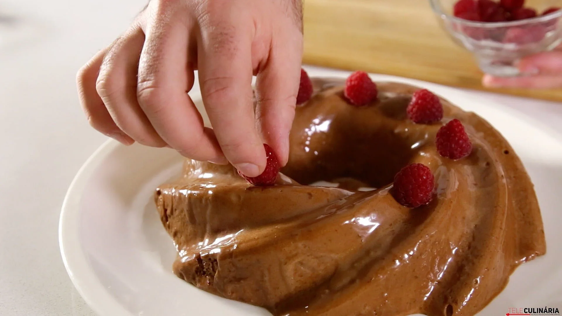 Bavaroise de chocolate com framboesas