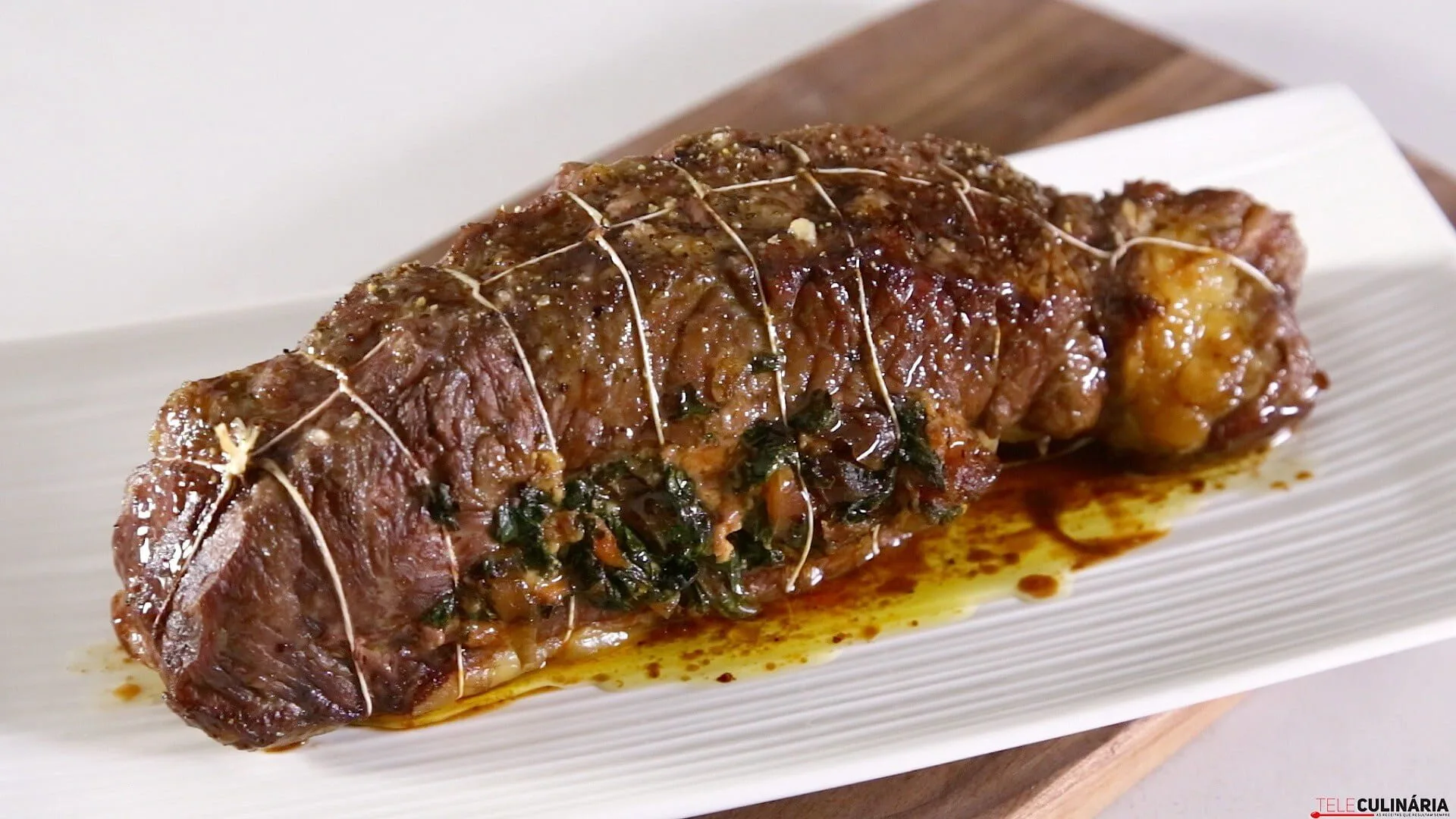 Vazia recheada com farinheira e tâmaras