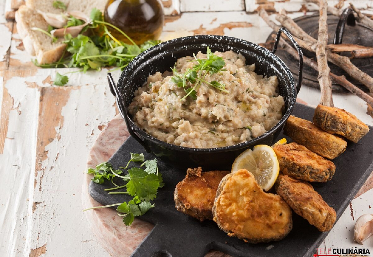 Sável frito com açorda