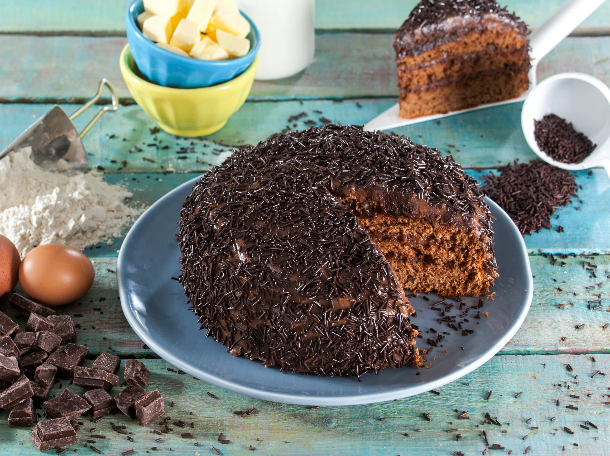 Bolo brigadeiro com recheio