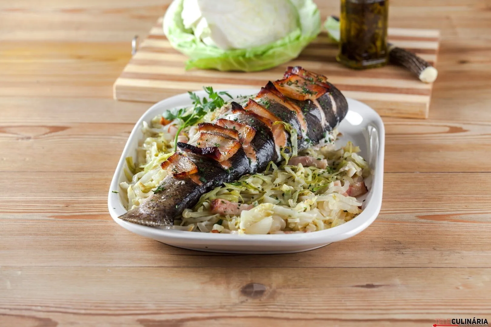 Peixe com cerveja e couve