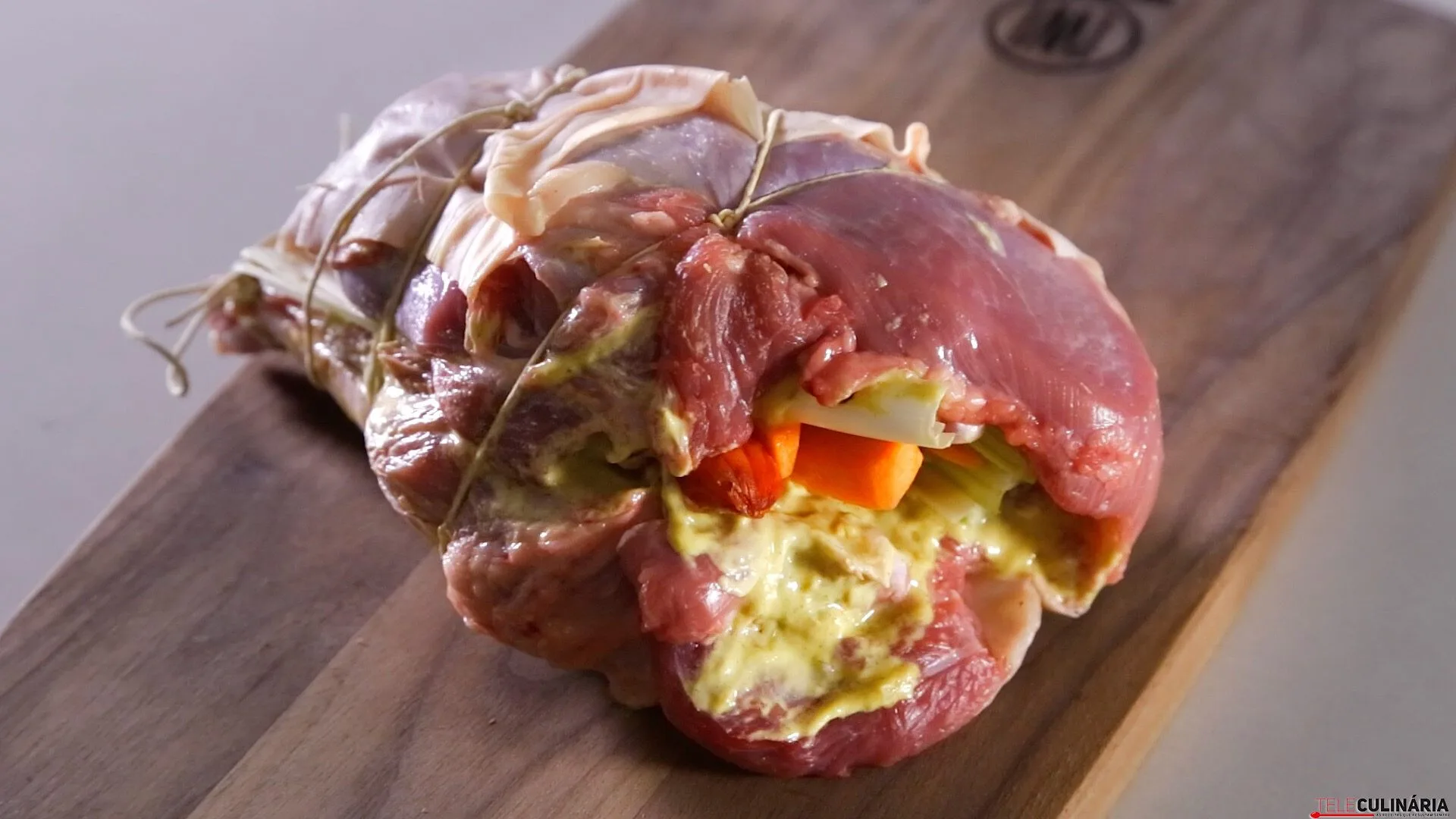 Rechear perna de peru