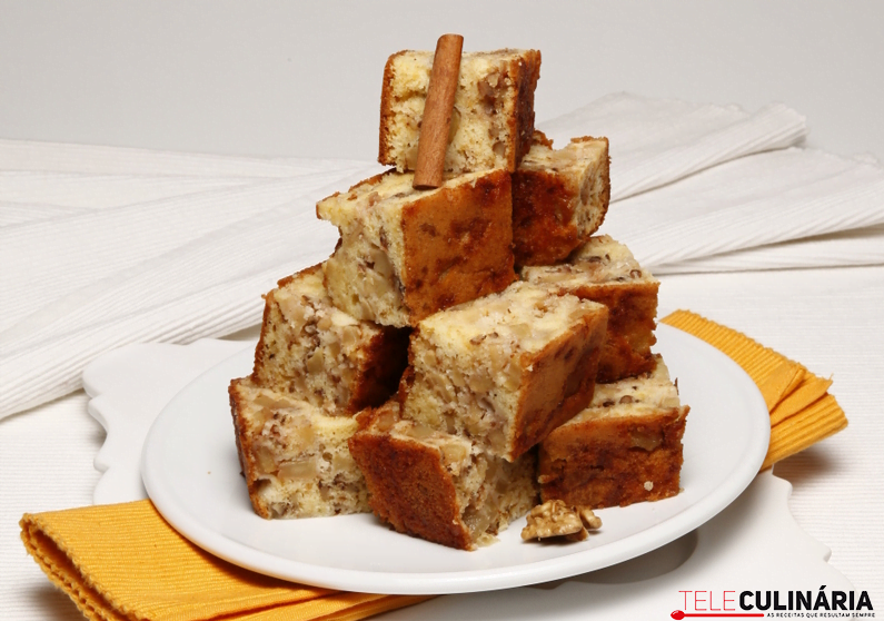 Bolo caseiro de maçã