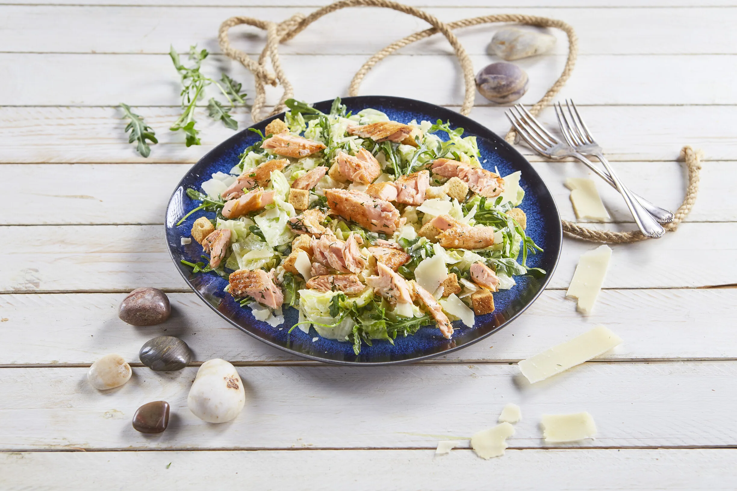 Salada César de salmão