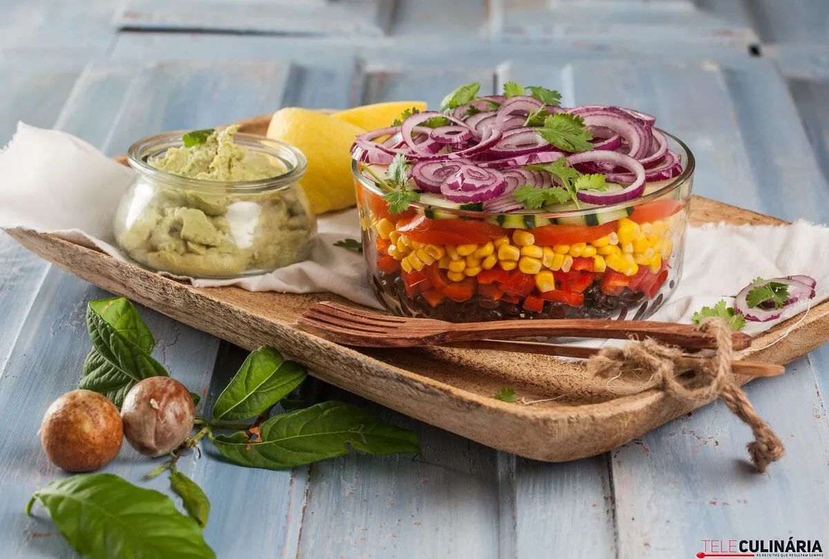 Salada mexicana em taça