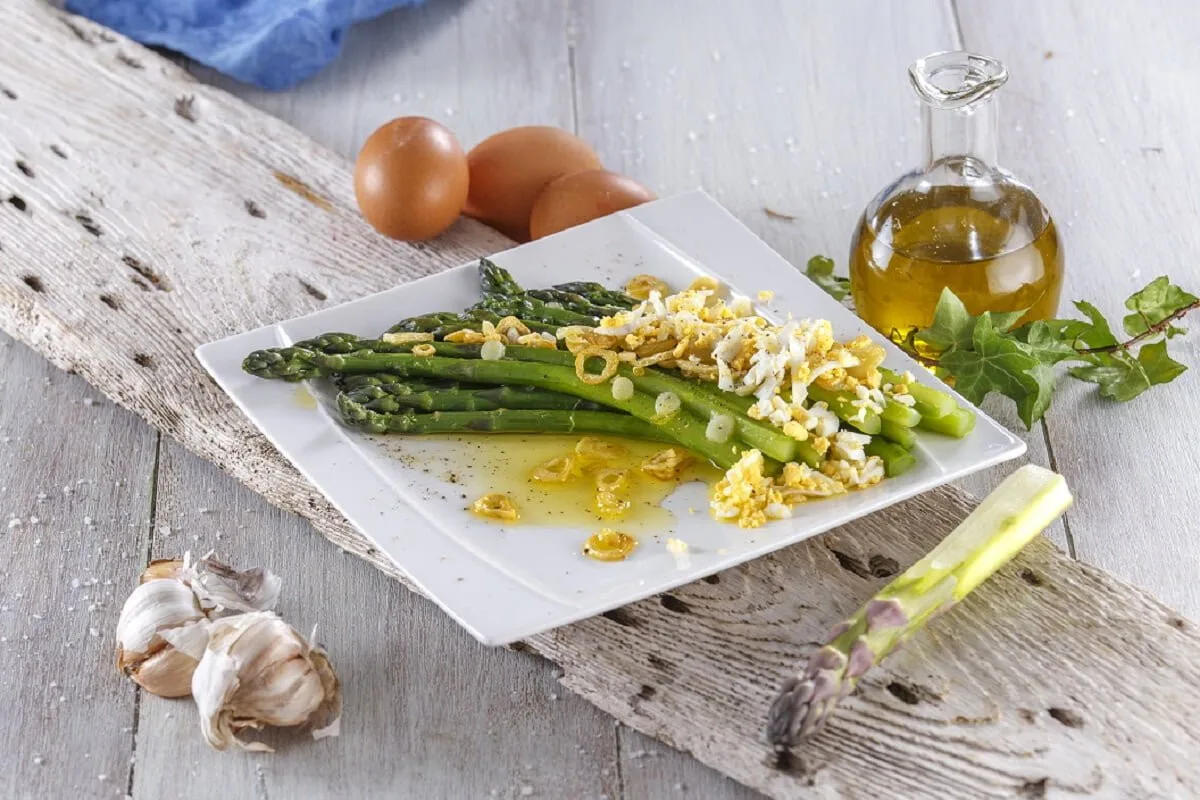 Espargos à flamenga