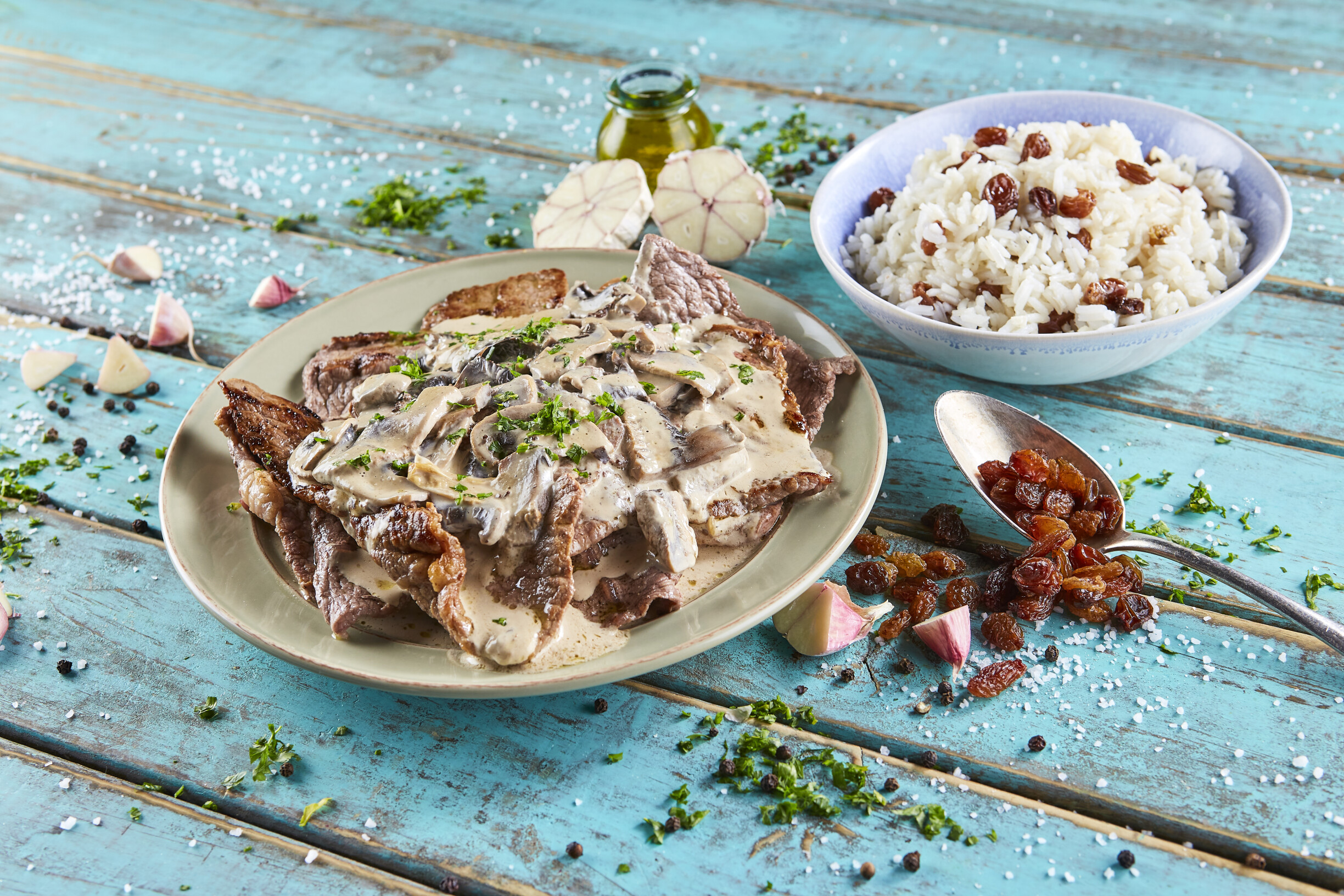 Escalopes de vitela com molho de cogumelos