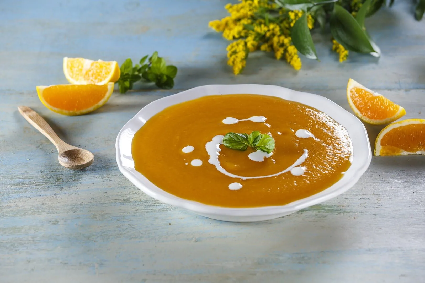 Creme de cenoura com hortelã e iogurte (receita especial para grávidas)