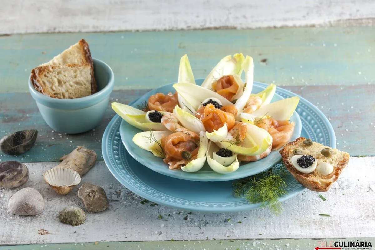 Salada fresca de salmão fumado