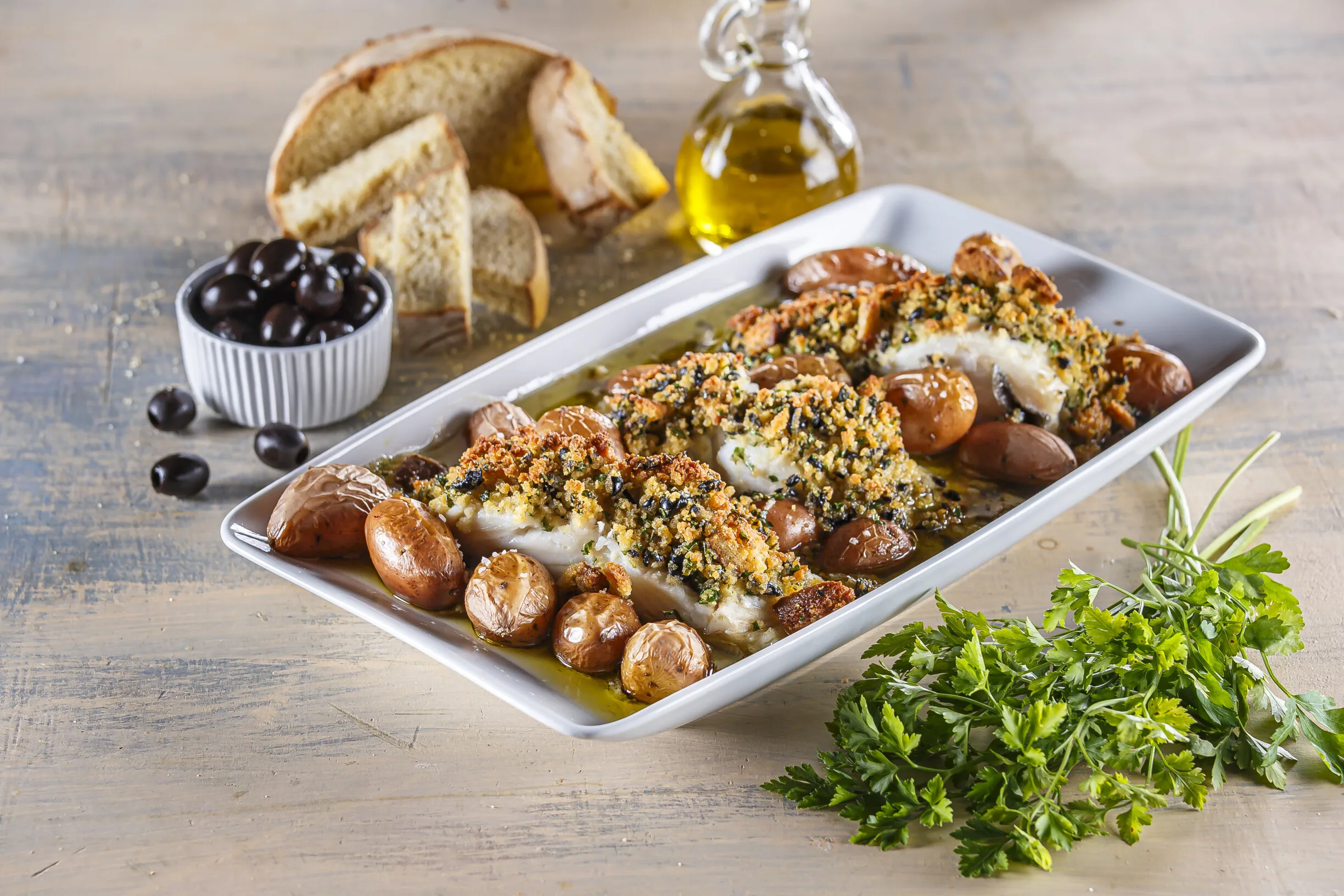 Bacalhau assado com crosta de broa