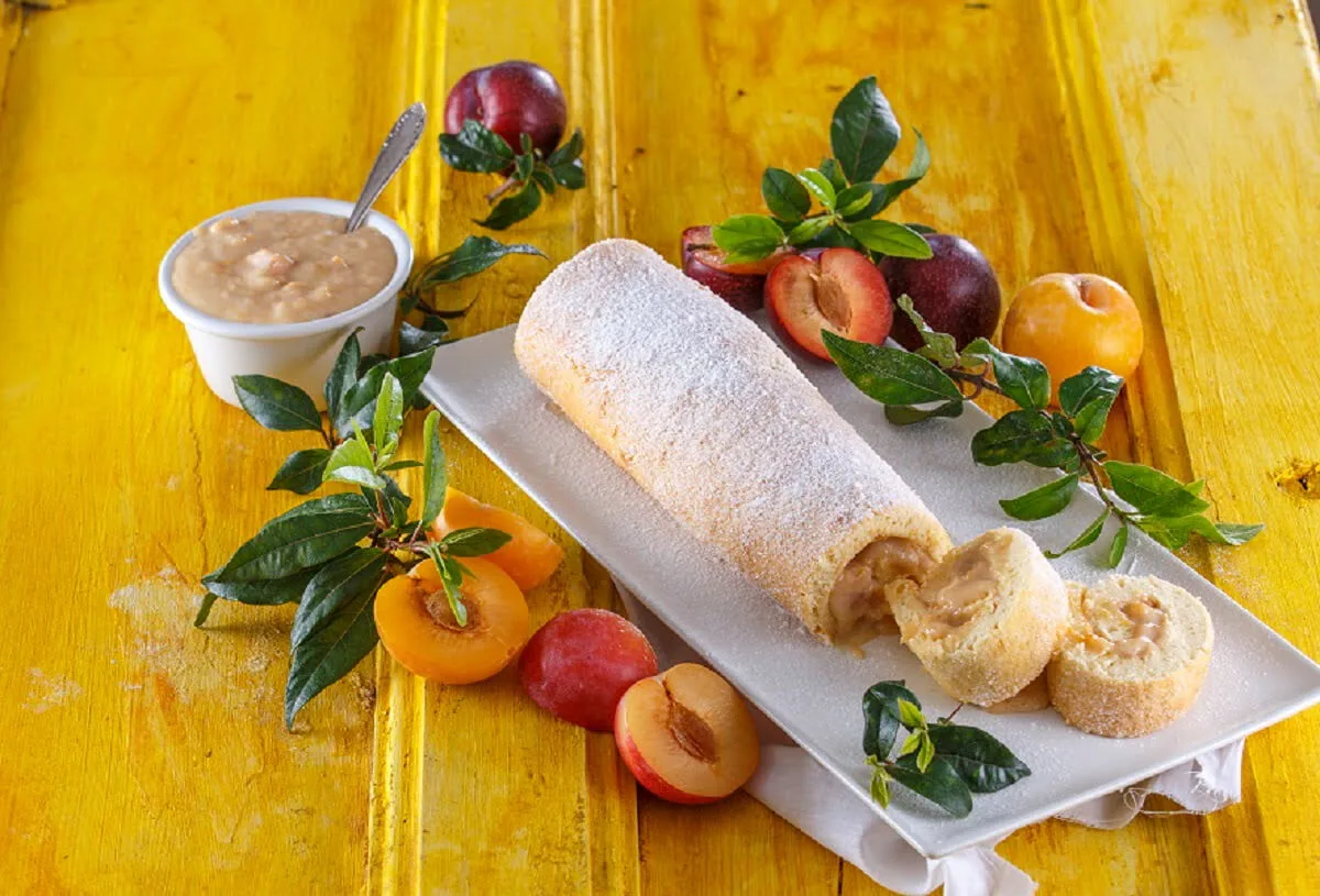 Torta de ameixas frescas