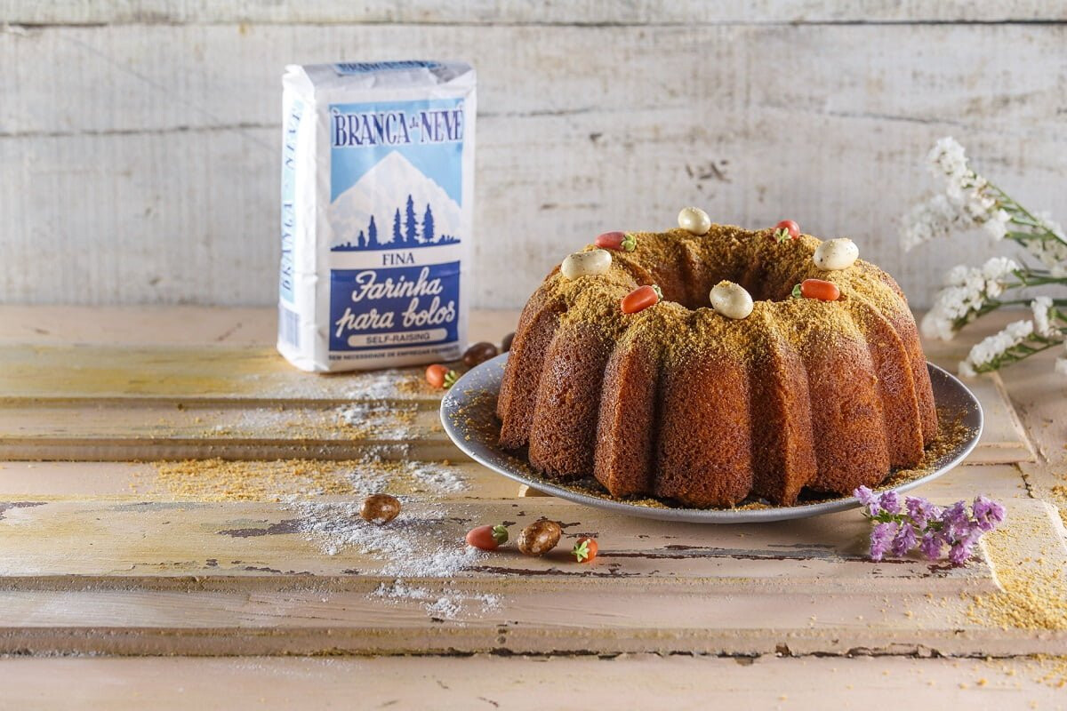 Bundt de cenoura e canela – Branca de Neve