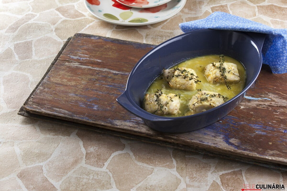 Medalhões de pescada com molho de mel