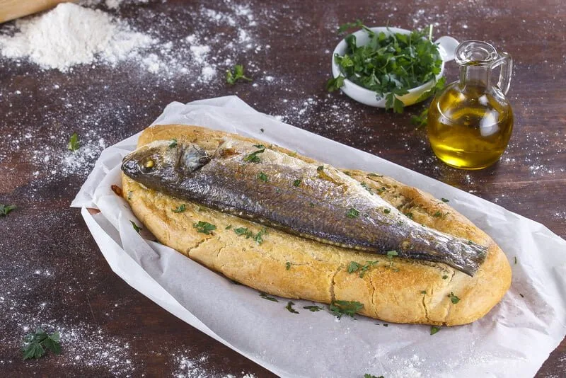 Peixe ao pão