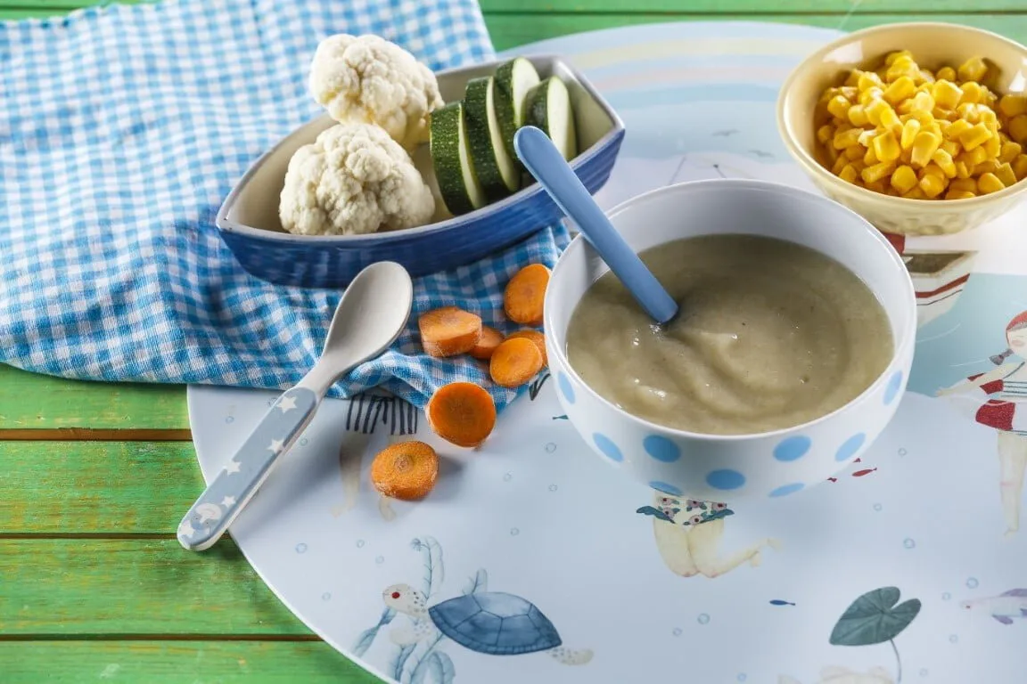 Creme de peixe com couve-flor e curgete (bebé a partir dos 6 meses)